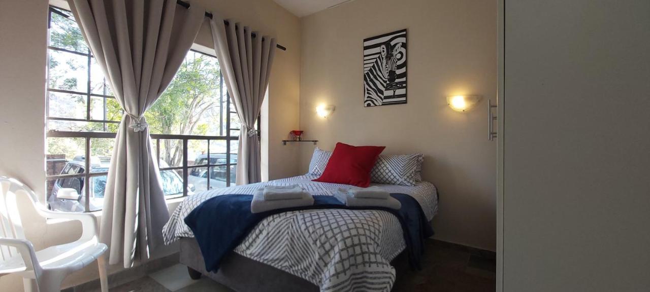 13 @ Rhinoroad Nelspruit Apartment Mbombela Luaran gambar