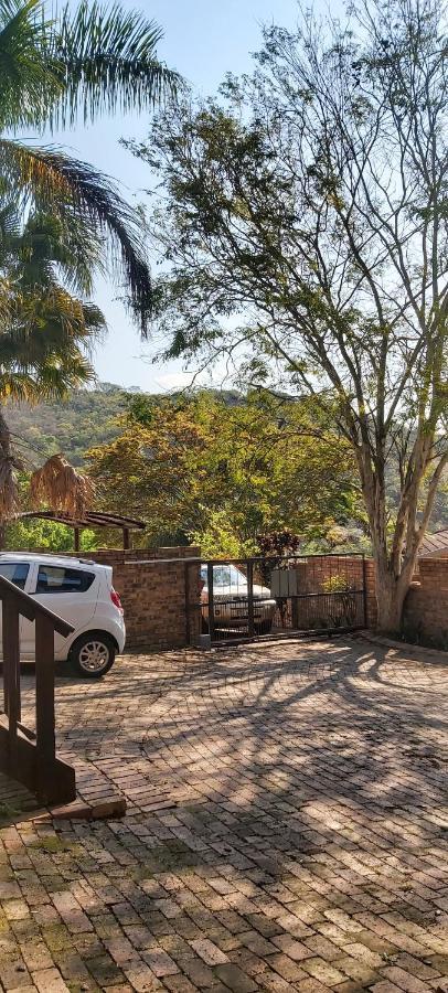 13 @ Rhinoroad Nelspruit Apartment Mbombela Luaran gambar